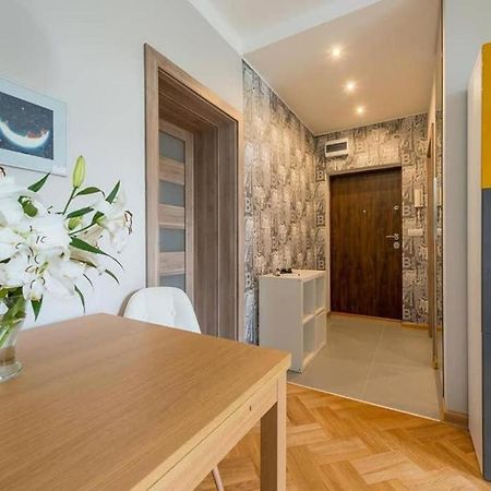 Modern And Cozy- Golden Apartments- Central Location Варшава Екстериор снимка